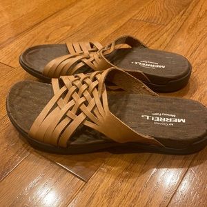 Like-Brand new (worn once outside) merrel air cushion memory foam sandals.